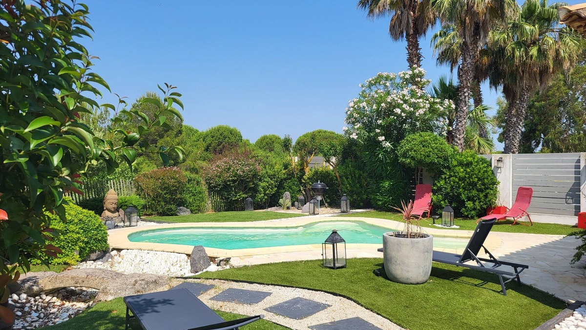 Le Grand Travers Villa | 300 m de la Plage Magnifique Villa Avec Piscine,service Conciergerie Incluse 7/7