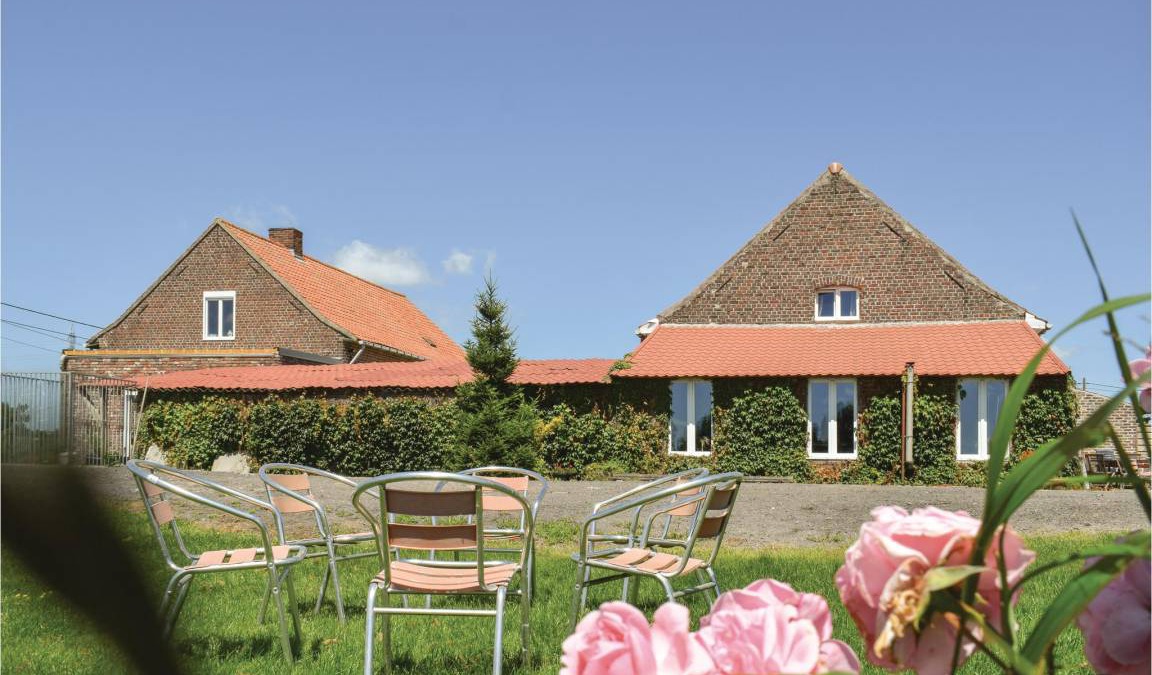 Ypres House | 300 m² Farmhouse ∙ 5 bedrooms ∙ 16 guests