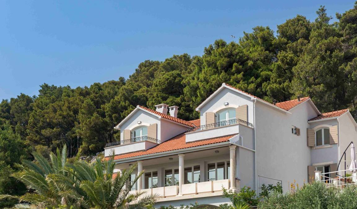Hvar Villa | 300 m² Villa ∙ 7 bedrooms ∙ 14 guests