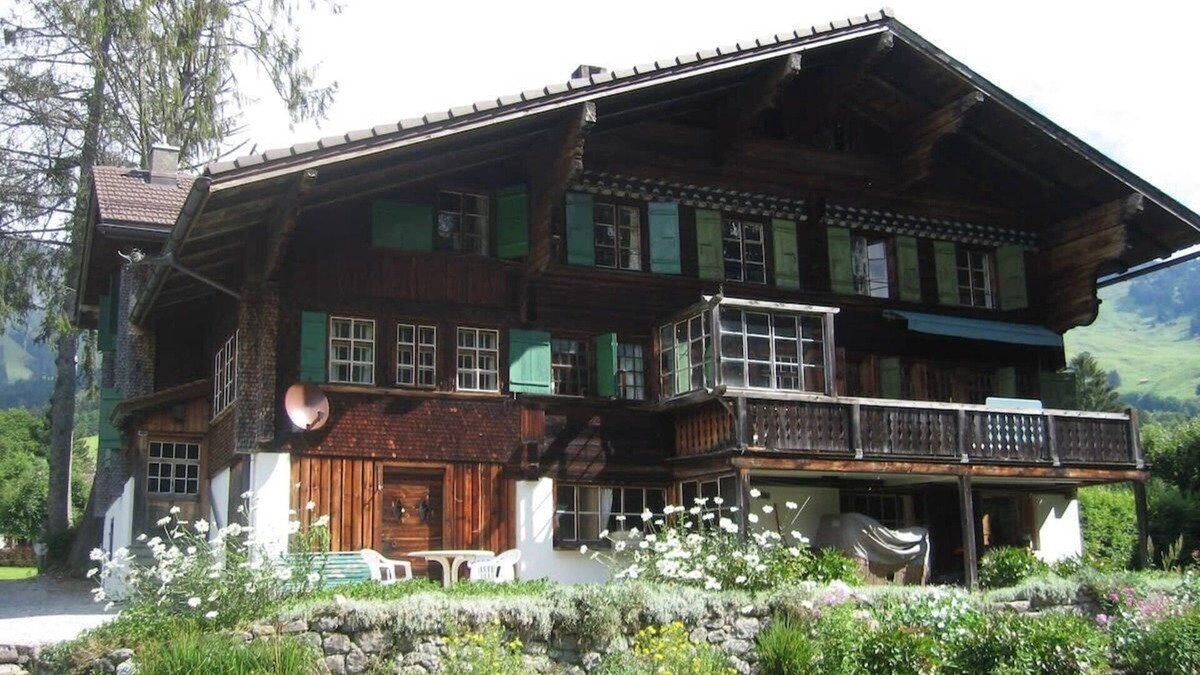Maracon Ski Chalet | 300 years old Chalet close to Center & ski-lift
