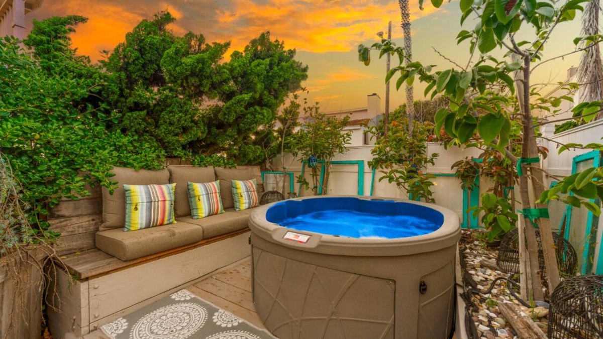 Silver Strand House | 300Ft To Sand! 20% Off Aug 18-22, W/Hot Tub & View