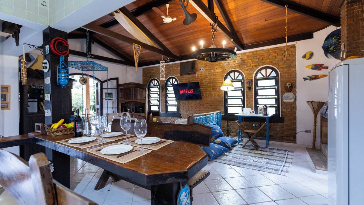 Toque Toque House | 300m da praia com AC - Brazilian Corner