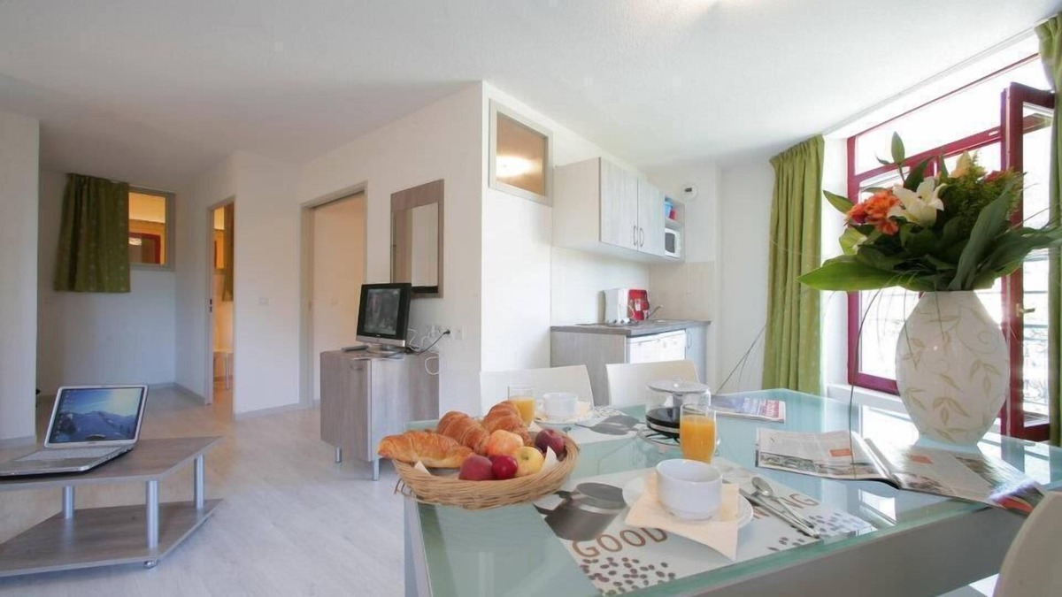 Allevard Apartment | 300m from resort center, parking, tv, ski locker, 18-23m², Le Collet d'Allevard