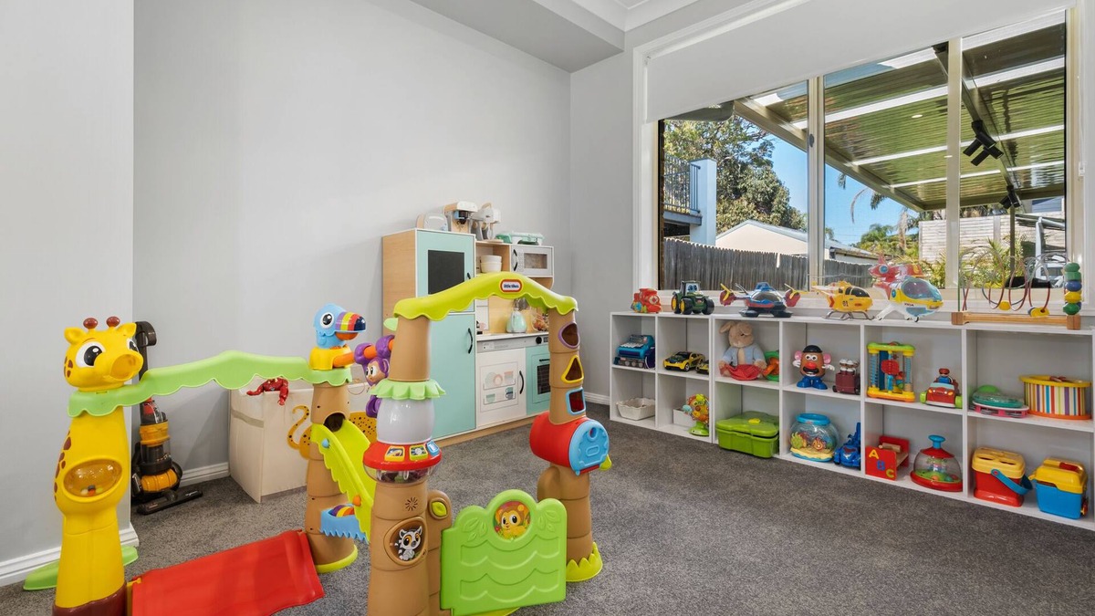 Summerland Point House | 300m to Lake Macquarie. Minutes to the Central Coast