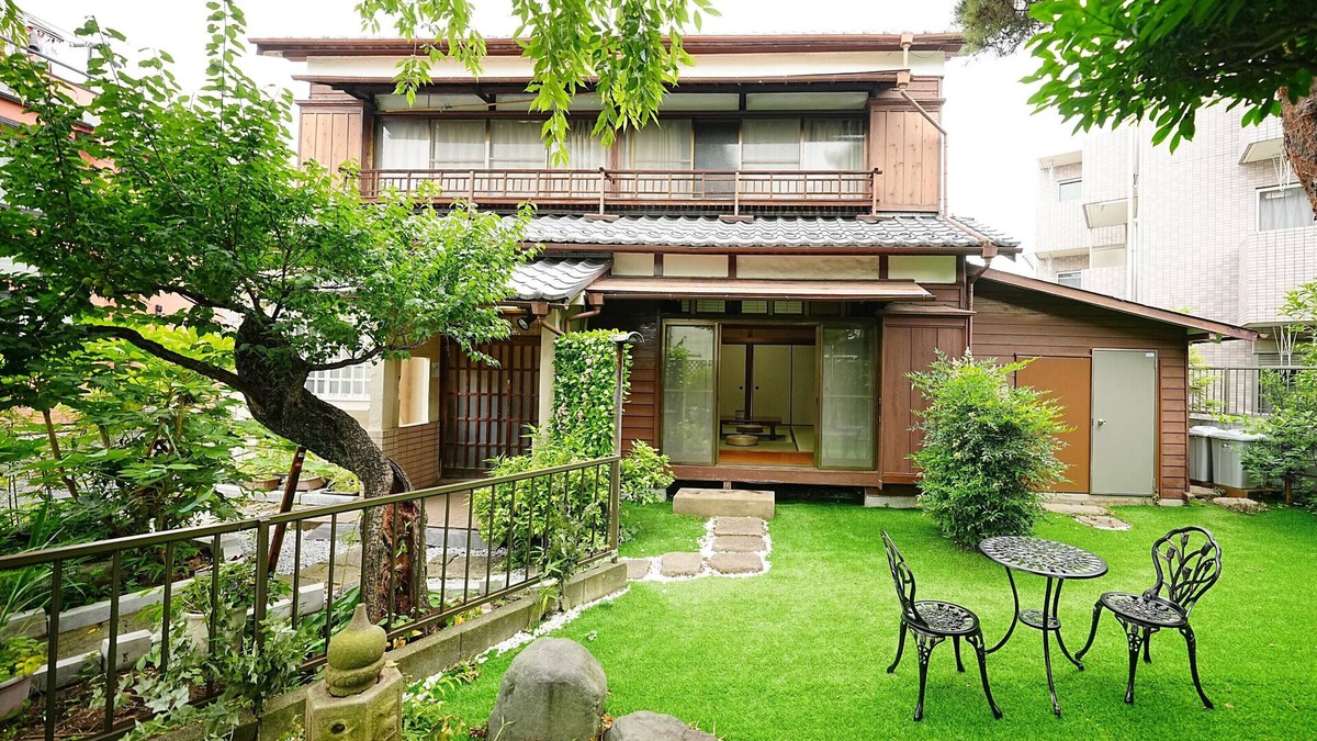 Nakano Villa | 301 ㎡ villa｜Shinjuku 20min｜3 parking spots｜garden