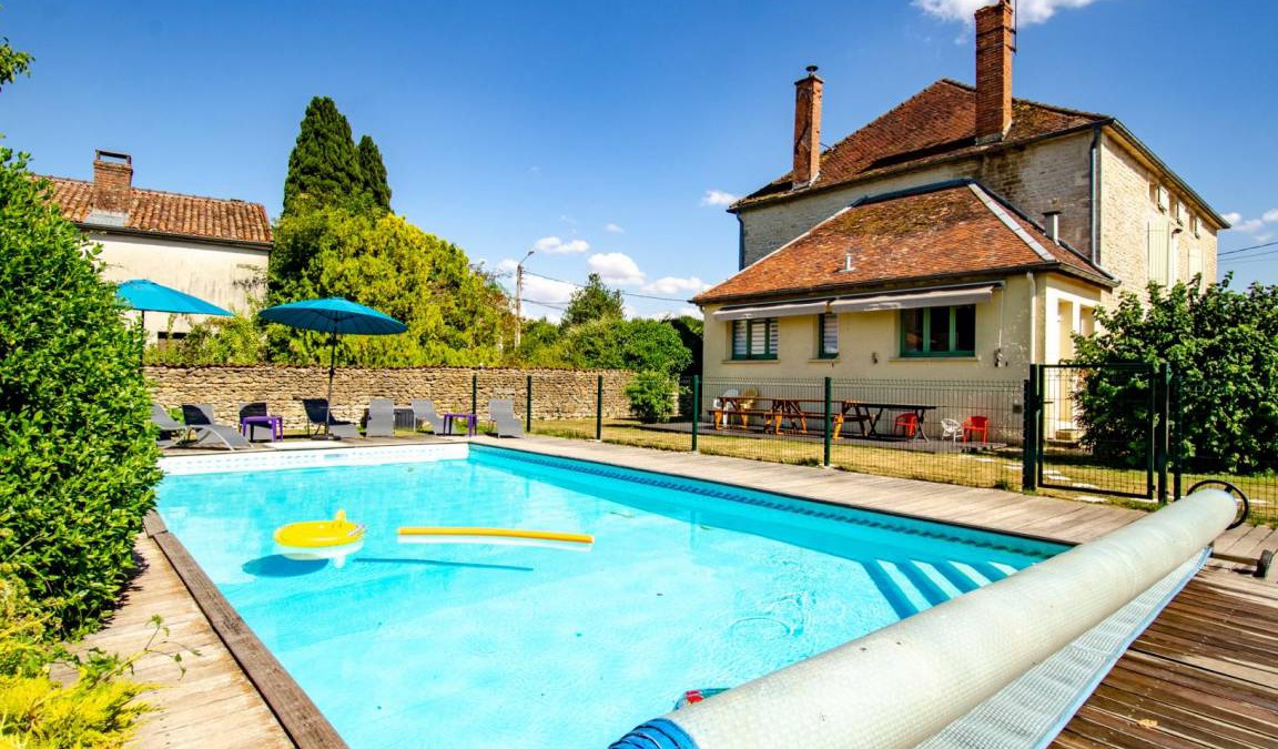 Trannes House | 307 m² Gîte ∙ 6 bedrooms ∙ 15 guests