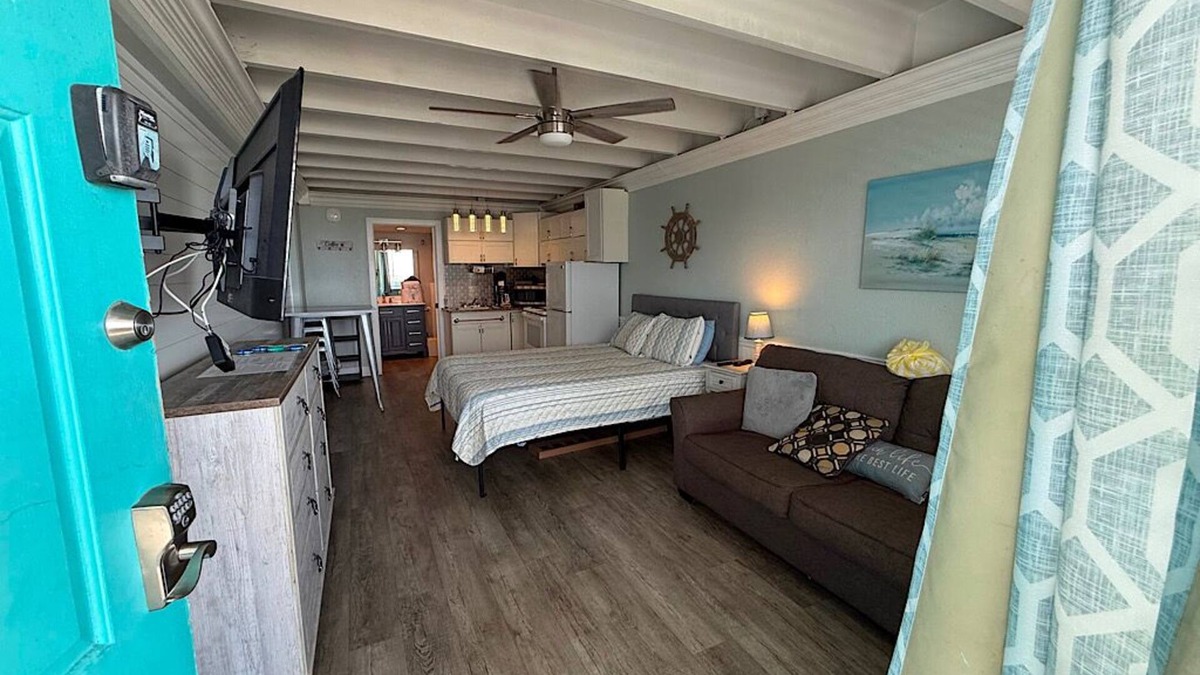 Panama City Beach Condo | 308 FTB low floor condo beachfront with pool