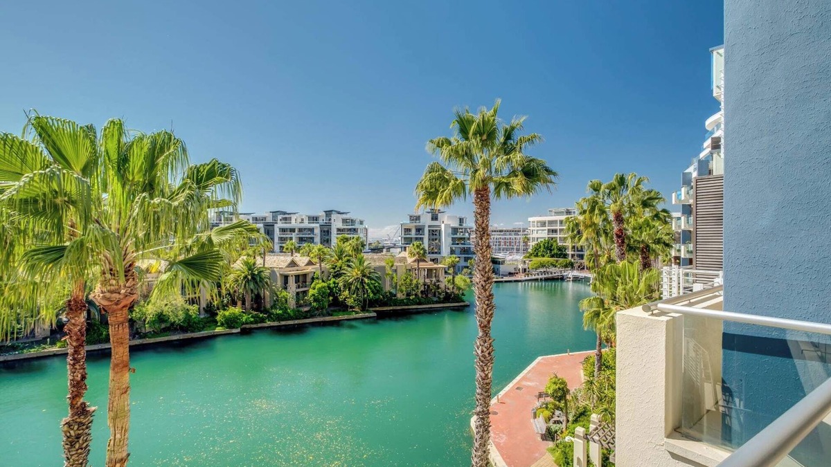 Victoria and Alfred Waterfront Apartment | 308 Juliette on the Waterfront Marina
