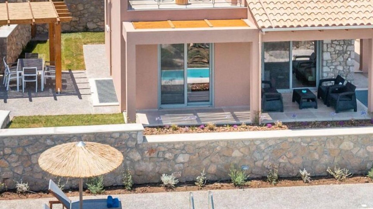 Apolpaina Villa | 31 Blue - Aqua Blue - Private Infinity Pool and BBQ Area