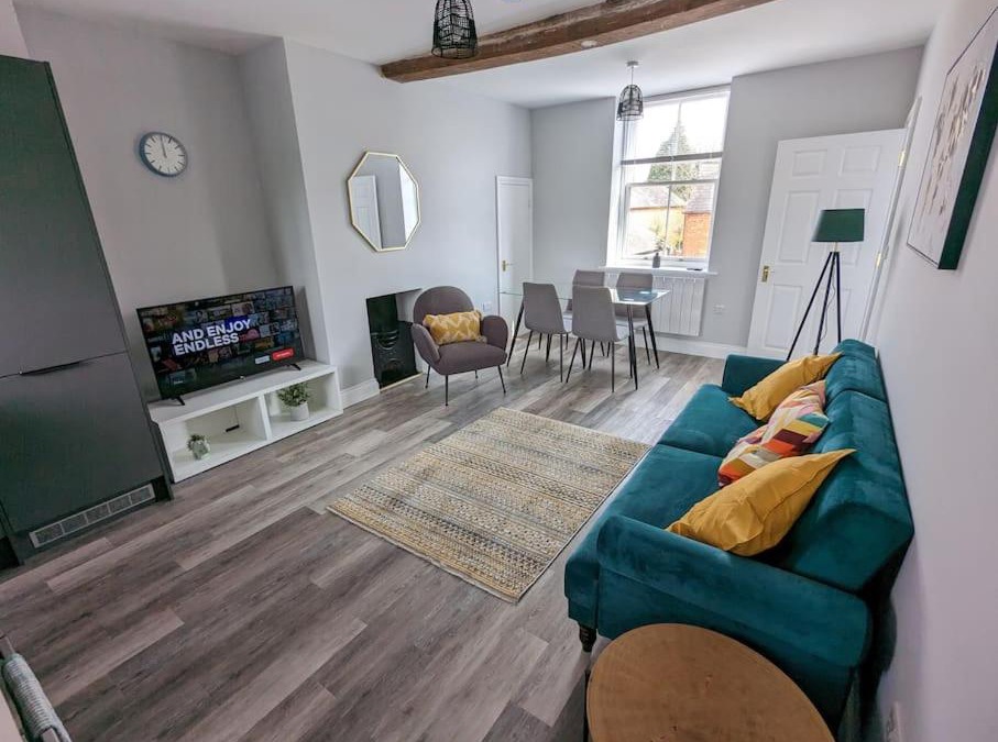 Husbands Bosworth Apartment | 31 High Street - Modern & Stylish 2-bed Apartment - inc parking
