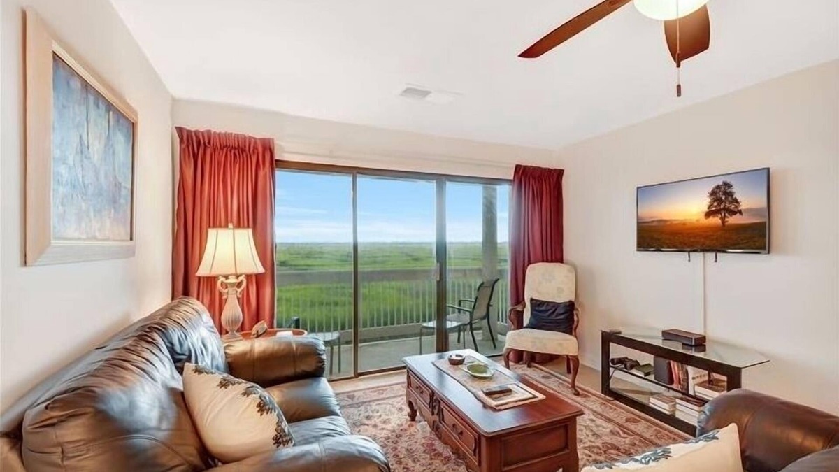 St. Simons Island Condo | 316 Sea Marsh in St Simons Island