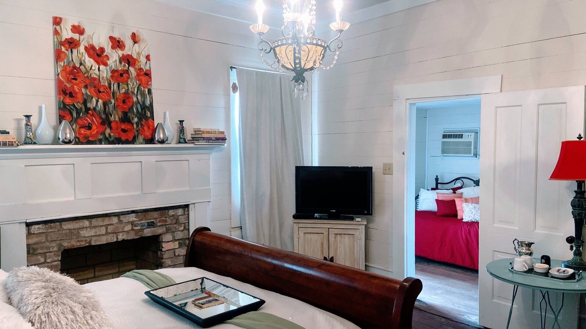 Palestine Bed & Breakfast | 32 Acres of Lush Gardens with Private Cottage. Go on a Texas Foodie Adventure!