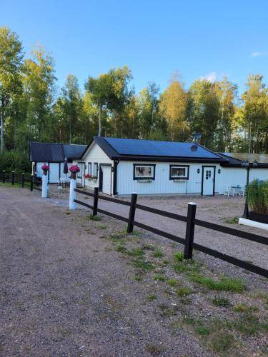 Vimmerby Municipality Bed & Breakfast | 32 m² Bed and breakfast ∙ 4 guests