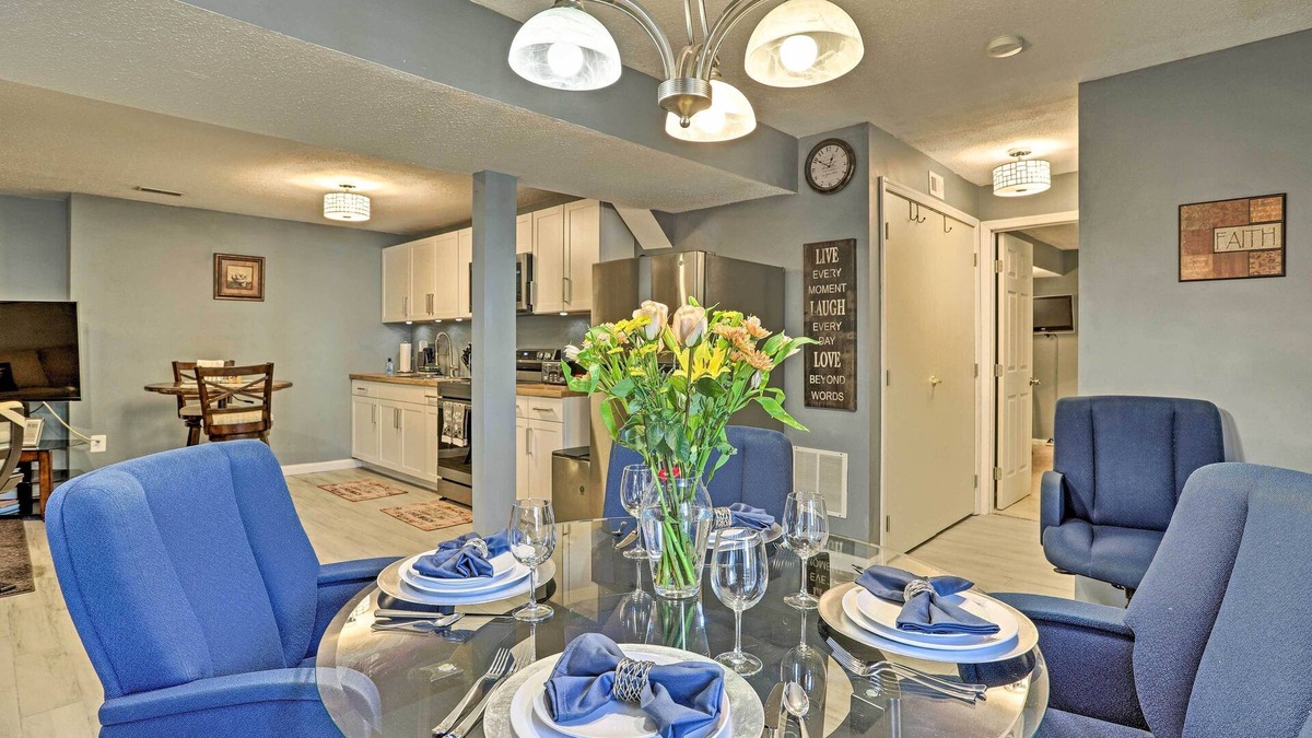Dale City House | 32 Mi to DC: Lower-Level Woodbridge Apt w/Patio!