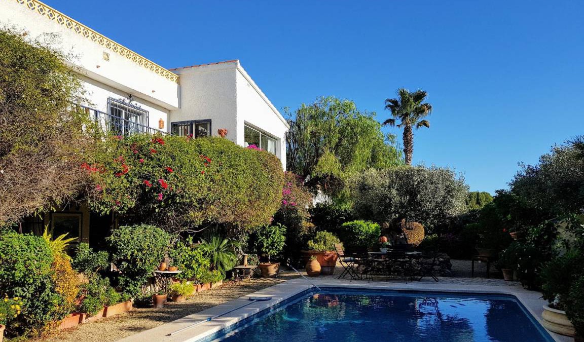 Altea House | 320 m² House ∙ 4 bedrooms ∙ 7 guests