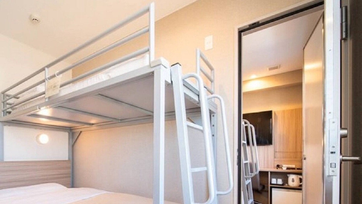 Takagi-mura House | 34 people smoking Connecting room s / Iida Nagano