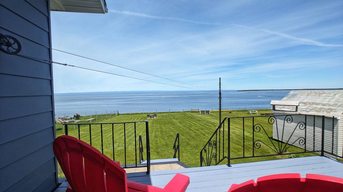 Caraquet House | 35% off your stay this July or August! Book Now!nFree coffee/tea and more!