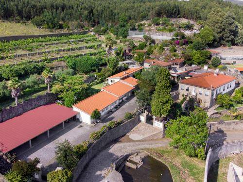 Barroselas House | 350 m² Farmhouse ∙ 7 bedrooms ∙ 14 guests