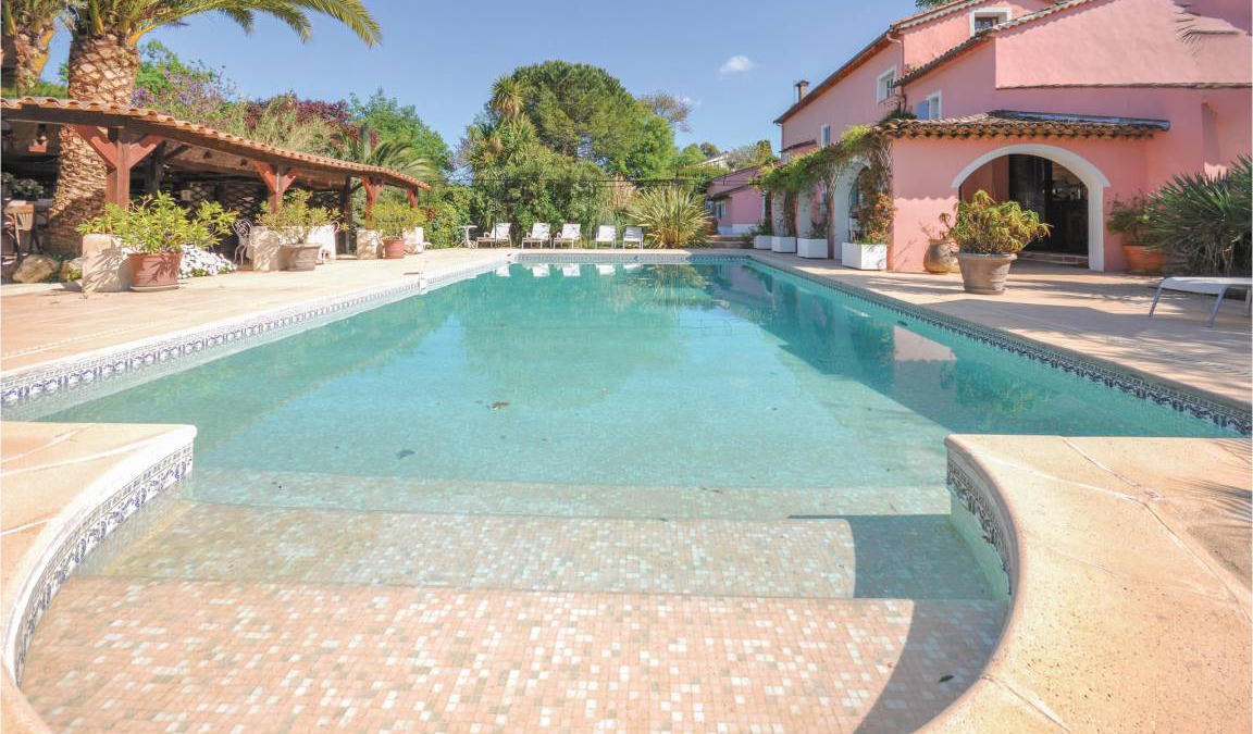 Plascassier House | 350 m² House ∙ 8 bedrooms ∙ 16 guests