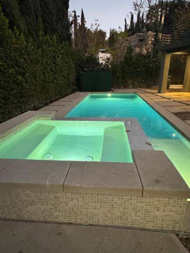 Silver Lake Villa | 353 m² Villa ∙ 5 bedrooms ∙ 14 guests