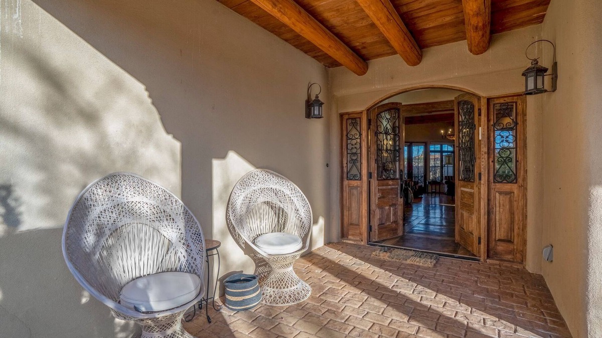 Las Campanas House | 360 Degree Mountain Views in Las Campanas Santa Fe Style Luxury Home