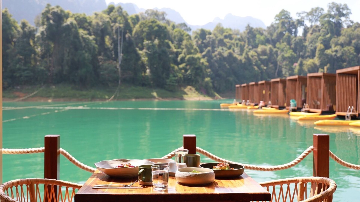 Ban Ta Khun Resort | 360 issara Floating Resort