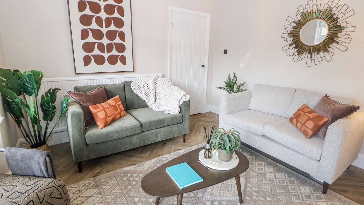 Skegby House | 37 BERRY HILL LANE, pet friendly, with a garden in Mansfield