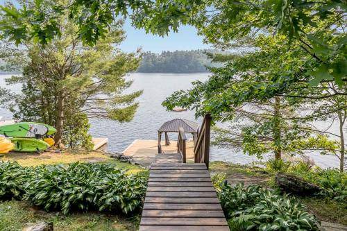 Gravenhurst House | 372 m² House ∙ 6 bedrooms ∙ 15 guests