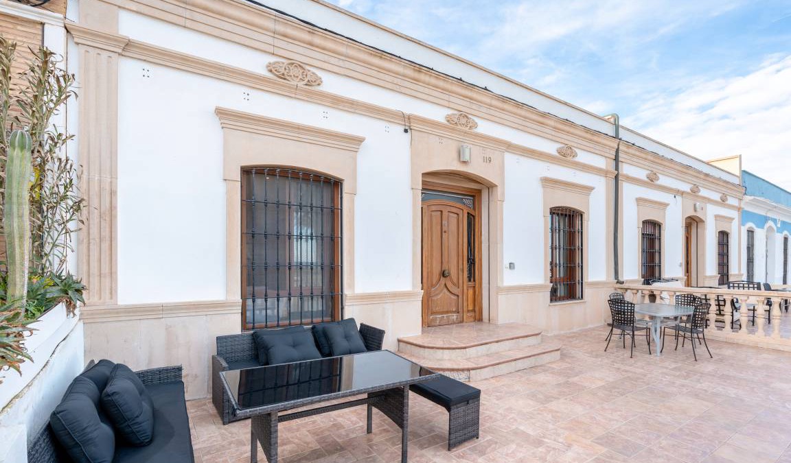 Alboraya Villa | 380 m² Villa ∙ 8 bedrooms ∙ 16 guests