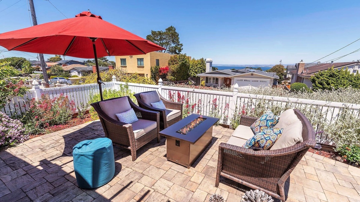 Monterey House | 3827 Betsy's Nest - Adorable Monterey Cottage