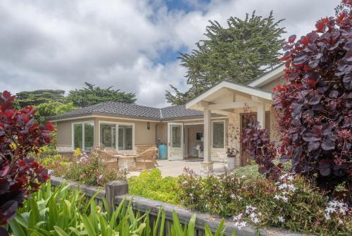 Hatton Fields House | 3888 Seas the Day home