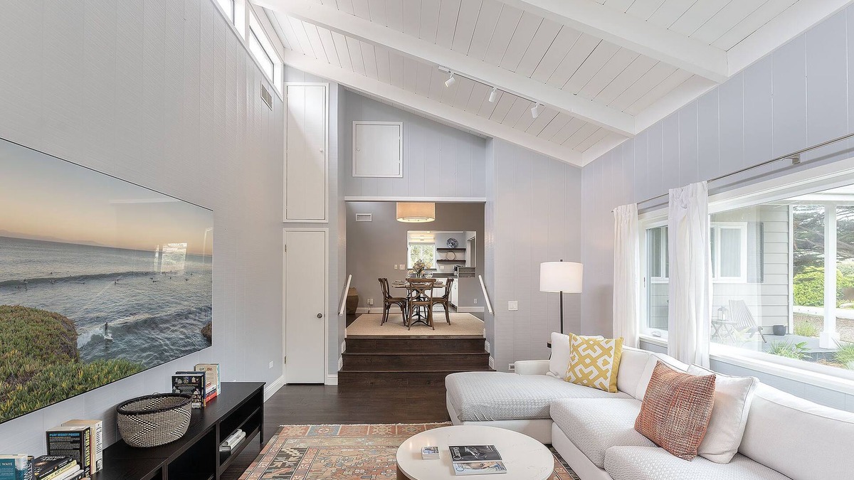 Del Monte Forest House | 3890 Cypress Rest - Remodeled Pebble Beach, Close to Golf, Walk to the Beach!