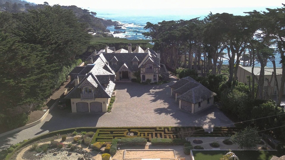 Carmel Highlands House | 3955 Coastal Cove- Available for Aug and Car Week!