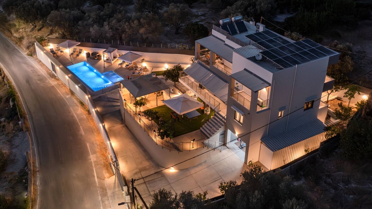 Xiro Chorio Villa | 3A's Family luxury villa near Rethymno & all amenities