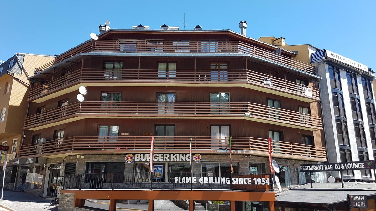 Pas de la Casa Apartment | 3BC VELASQUEZ - APTO 2 BED. DIRECT SLOPES