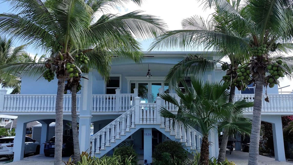 Twin Lakes House | 3Bd 3 baths 75 dock. Bay & Ocean access, Walking distance to John Penney camp