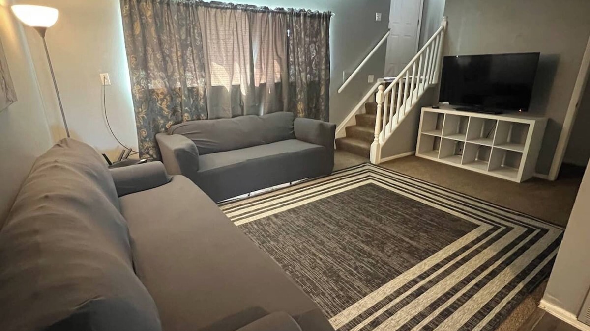 Pueblo West Condo | 3BD Duplex near Pueblo Reservoir