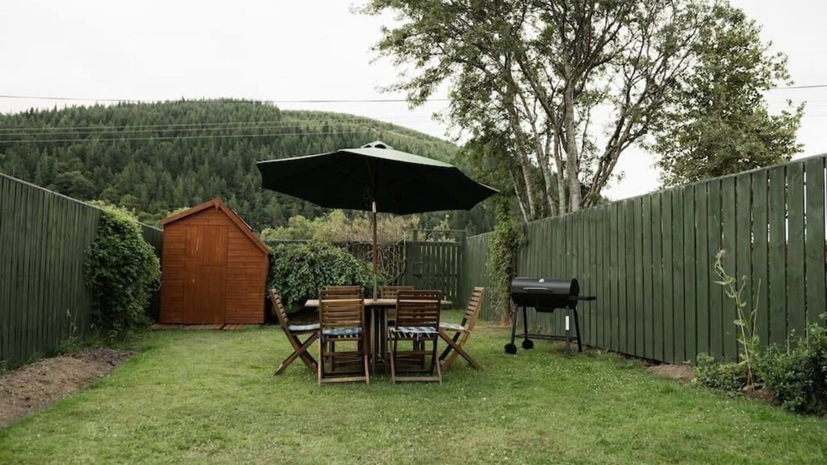 Innerleithen House | 3BD House Fantastic Mountain views Innerleithen