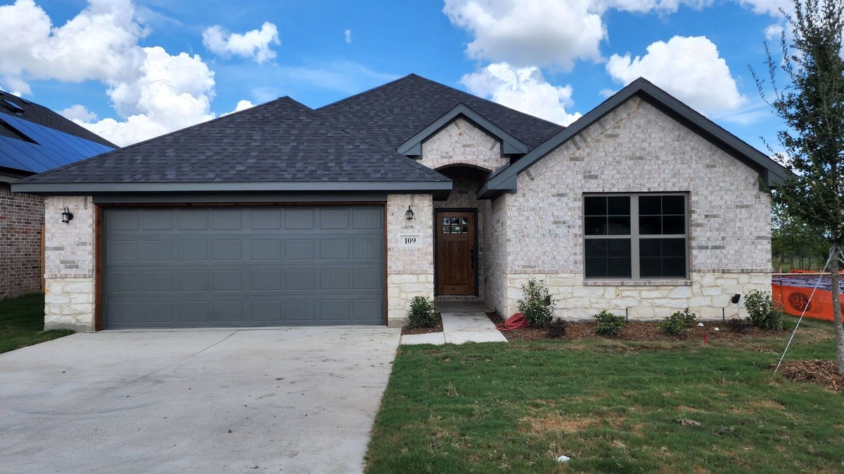 Corsicana House | 3bed/2 bath Home built in 2022