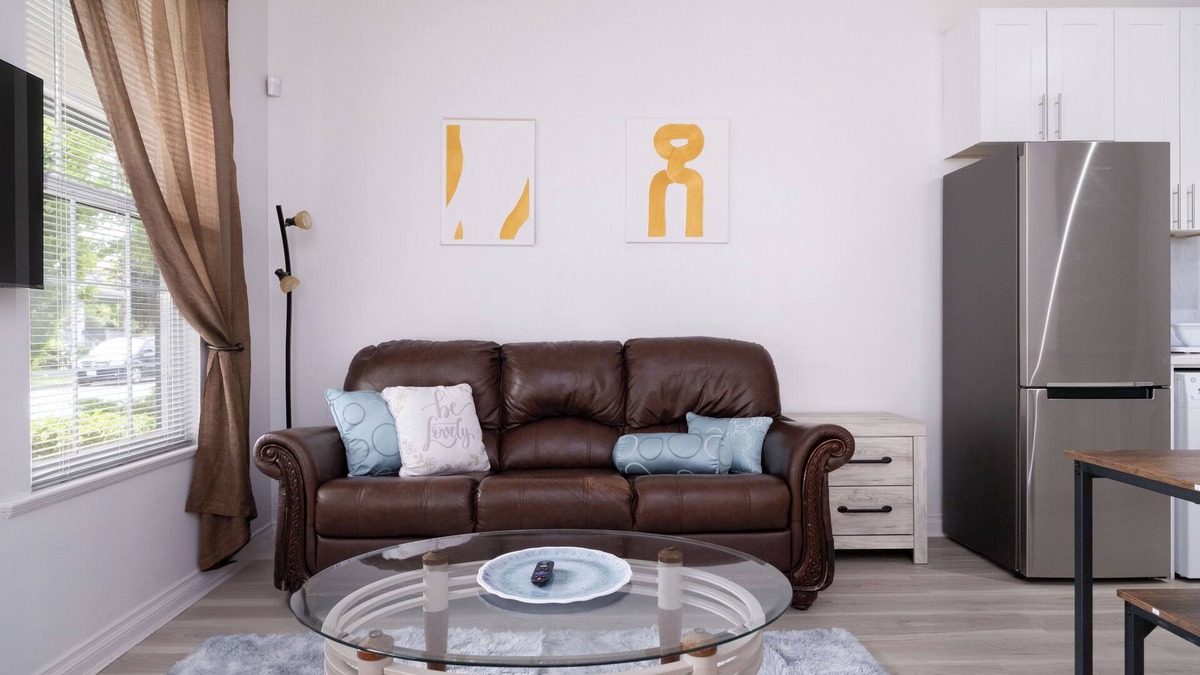 Surrey House | 3BR 2BA Surrey Home | Quiet & Convenient