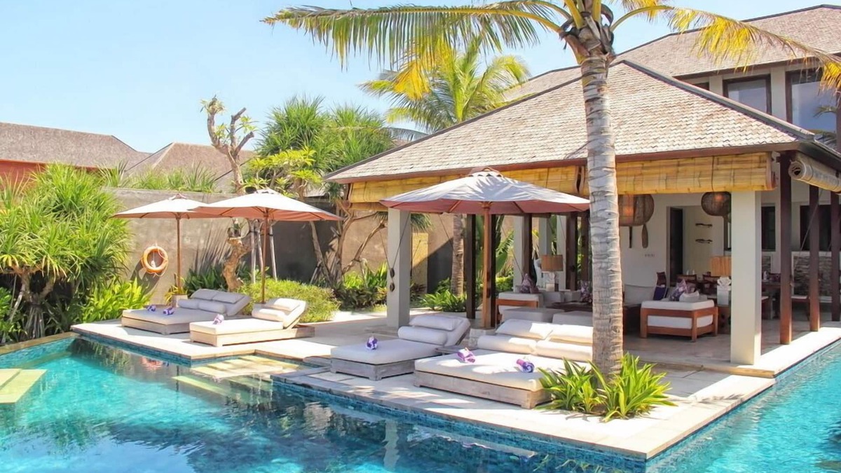 Ketewel Villa | 3BR Beach Front Villa In Pabean Beach! 9Min Drive To Bali Safari and Marine Park