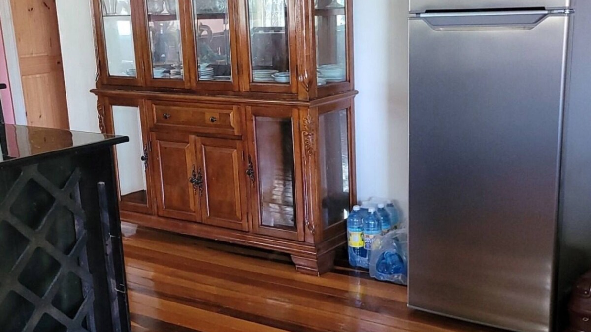 Georgetown House | 3BR, CAM, HOT & COLD, AC, FULLY FURNISHED +17215540734