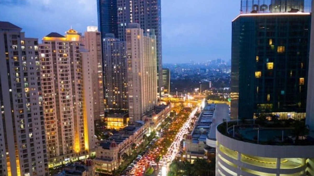 Tomang Condo | 3br- Central Park Apt 42 -125 m2