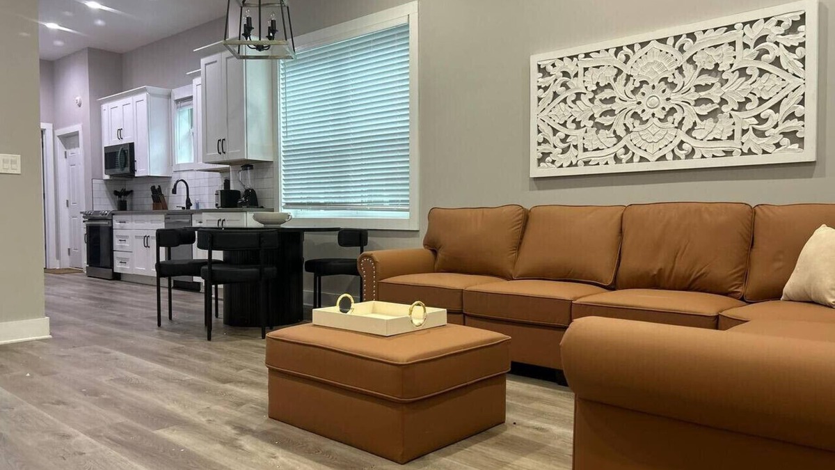 Midtown Apartment | 3BR Cozy Haven Near Midtown