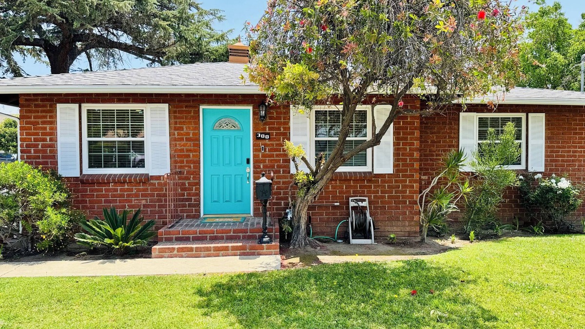 Covina House | 3BR Home W/D, Parking, BBQ, Backyard & Premium Comfort