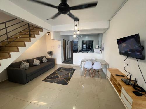 Batu Pahat House | 3BR House near Toll Yong peng