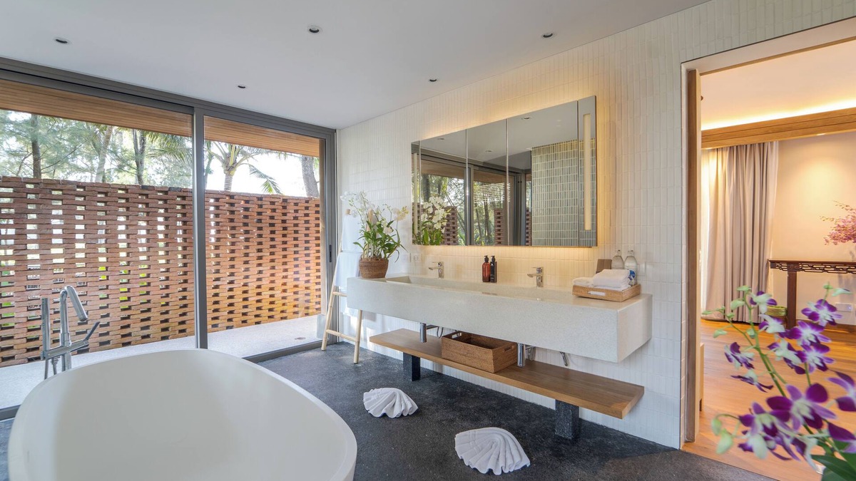 Ban Na Faek Villa | 3BR Luxury Beachfront Villa | Full Service & Private Pool | Natai Phuket
