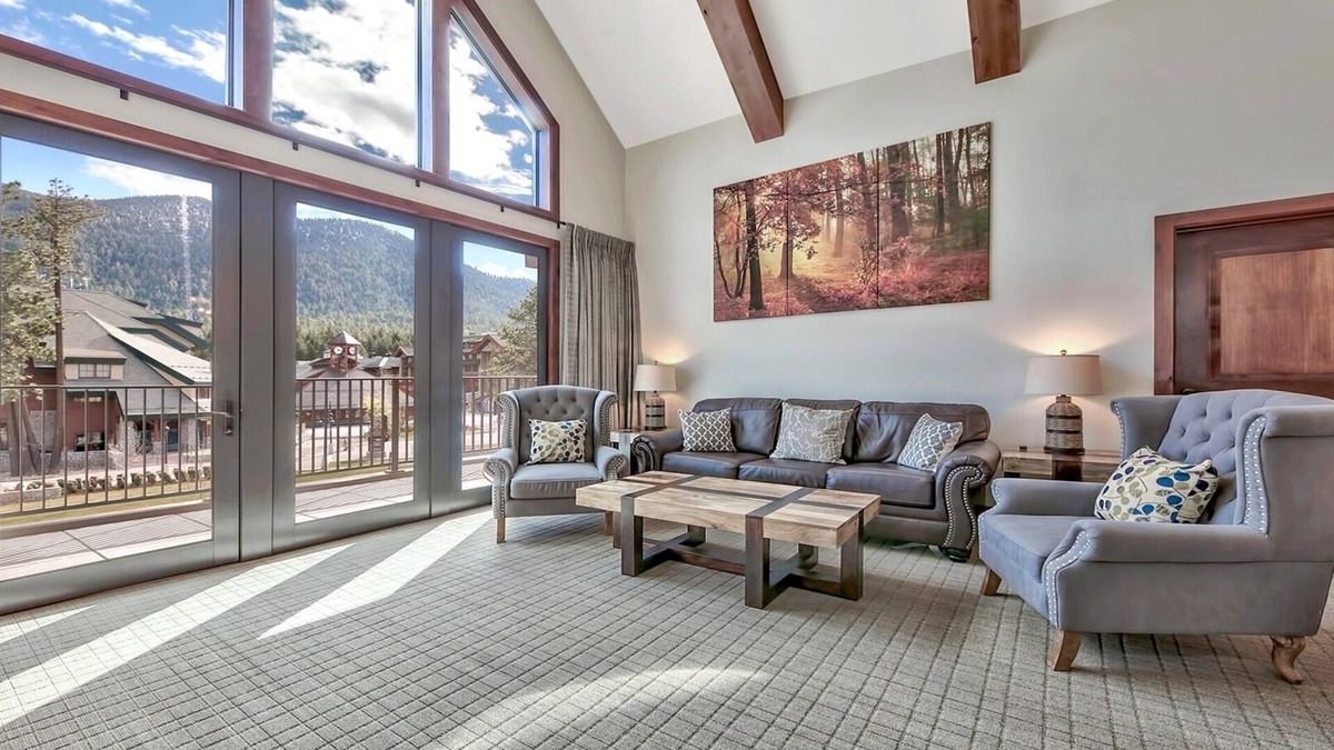 South Lake Tahoe Condo | 3Br Luxury Residence steps to Heavenly Gondola & Village by RedAwning