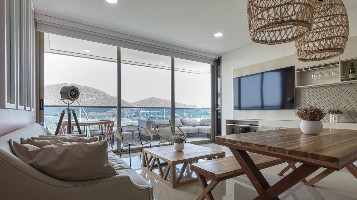 Urb Plenomar Apartment | 3BR Ocean View Apartment Pozos Colorado