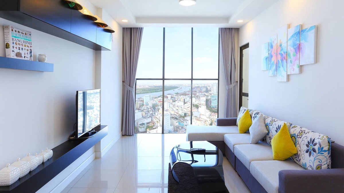 Bach Dang Riverside Apartment | 3BR penthouse ★ crazy view, free rooftop pool, gym